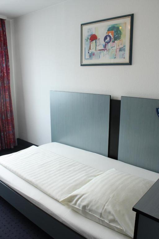 Hotel Diplomat Frankfurt am Main Room photo